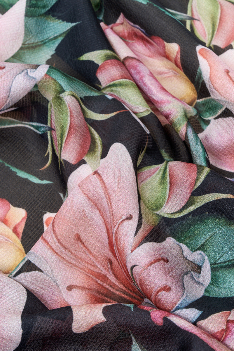 Szyfon jedwabny duże kwiaty KUPON 40cm