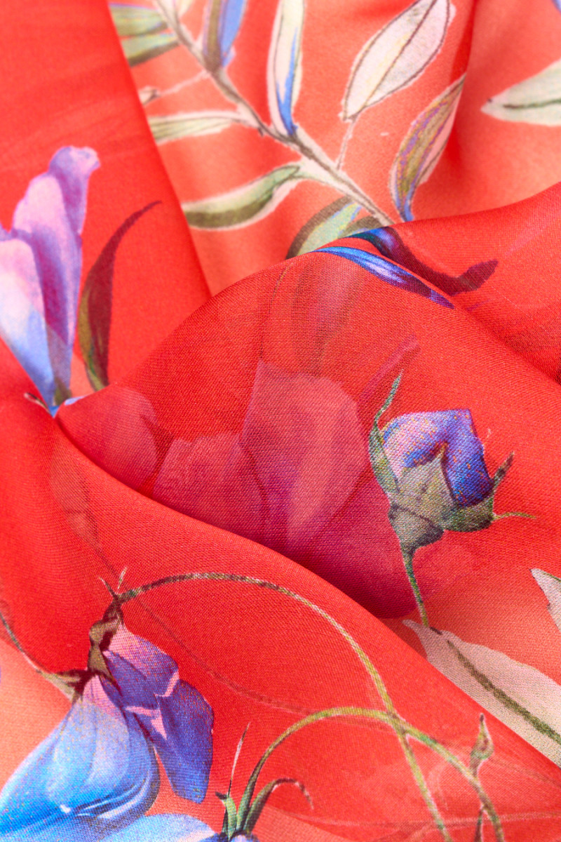 Zijden mousseline met bloemen