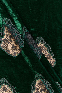 Exclusive velour with lace