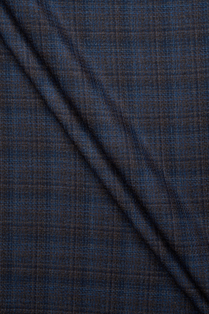 Wool with checkered silk