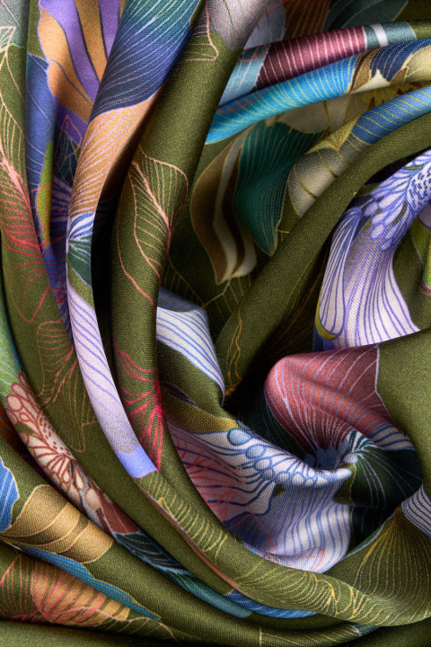 Viscose satin with colorful flowers