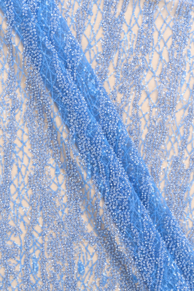 Tiul z koralikami niebieski