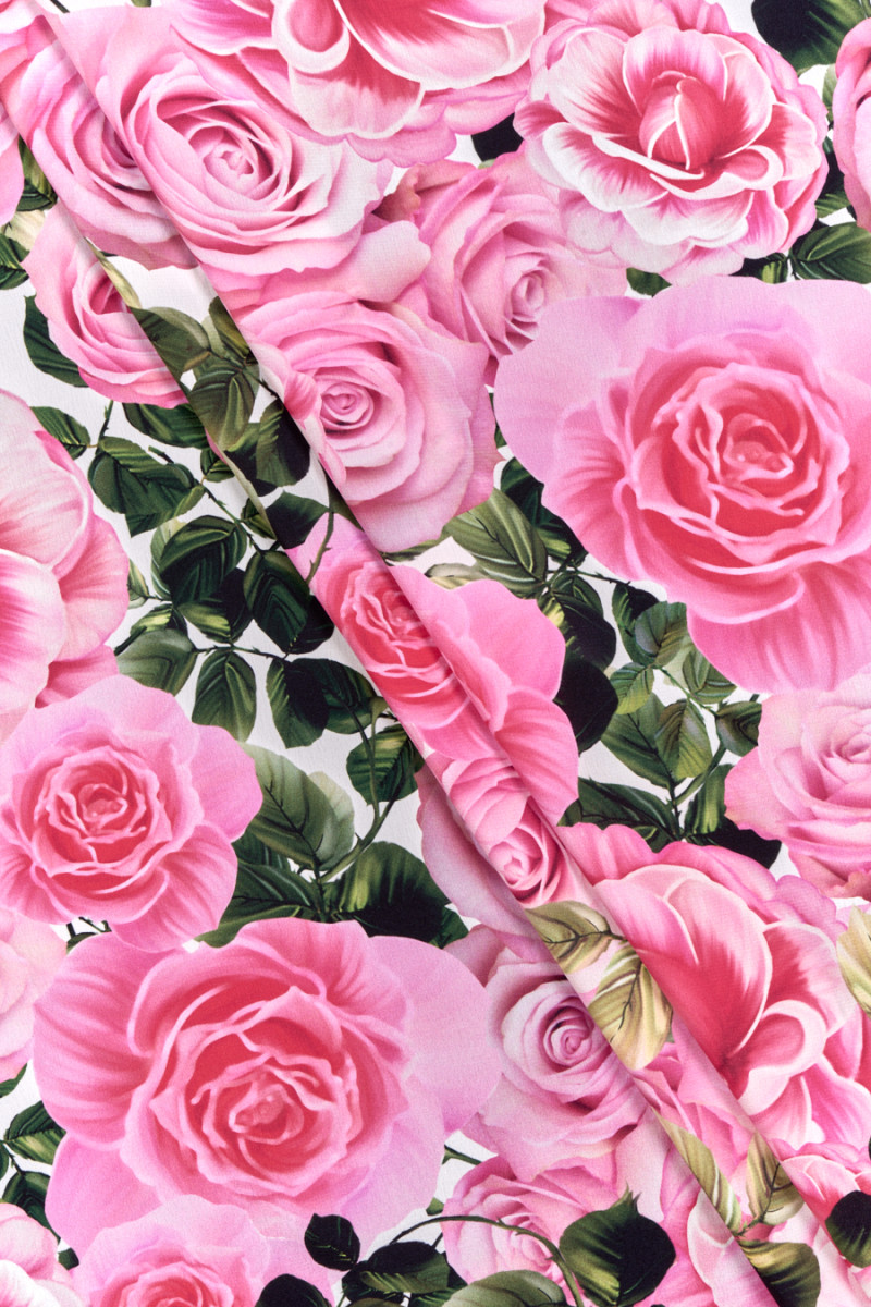 Crespón de seda con rosas