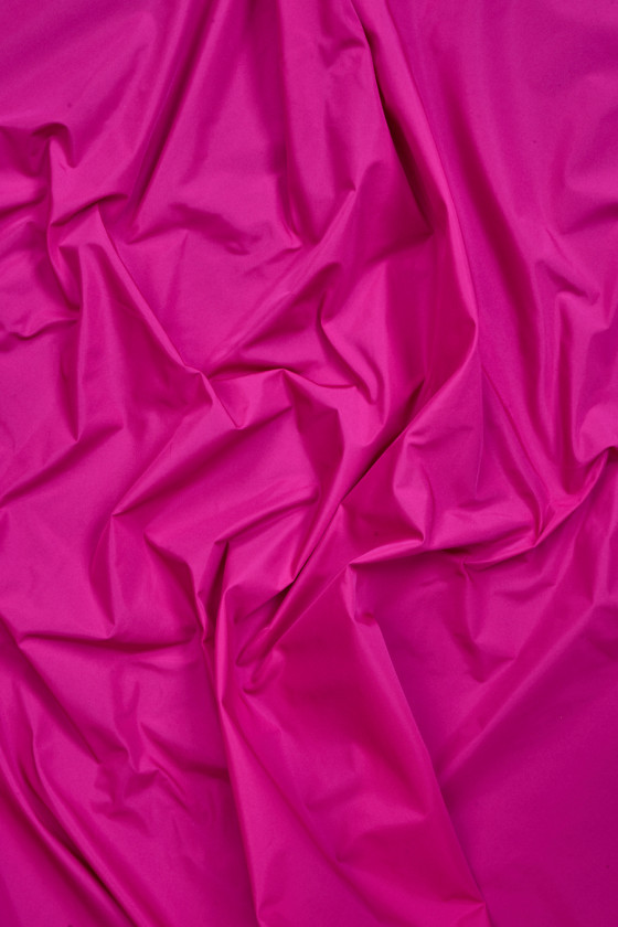 Tafta poliestrowa fuksjowa KUPON 130 cm