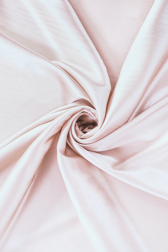 Satinado viscososo KUPON rosa muy claro 180cm