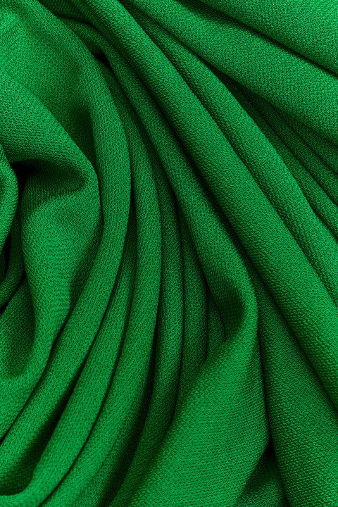 Tejido de punto georgette confeccionado en viscosa verde