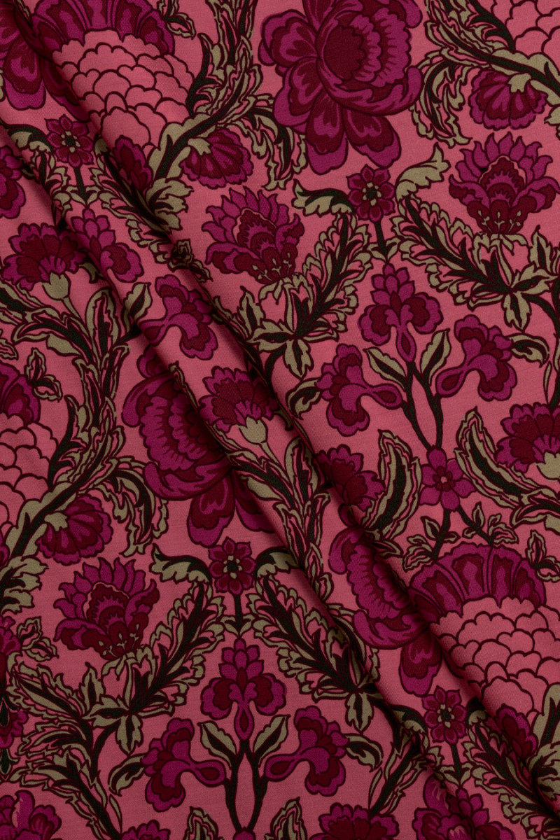 Viscose with pink flowers