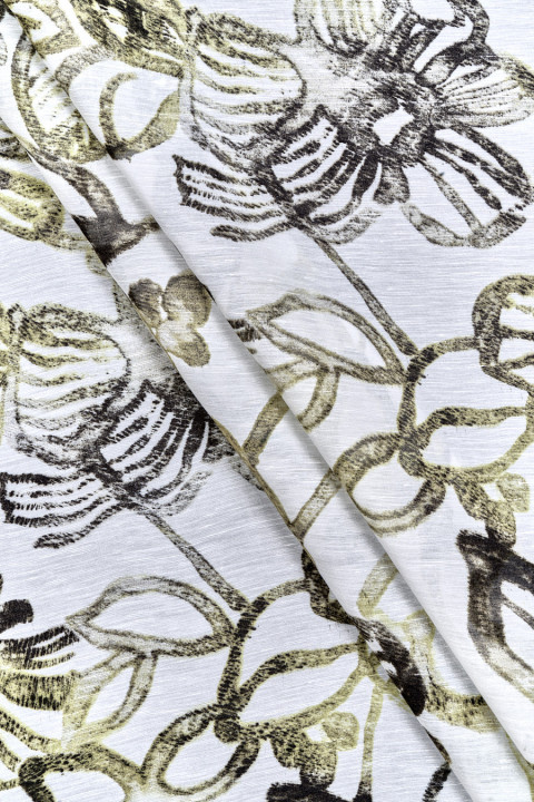 Linen with large flowers