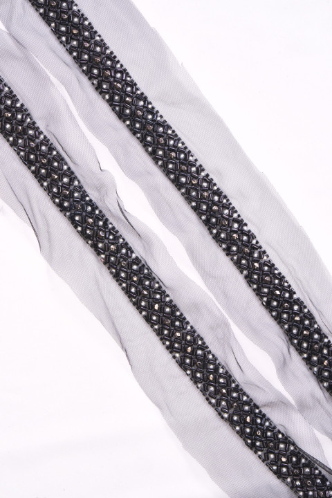 Beaded tape black