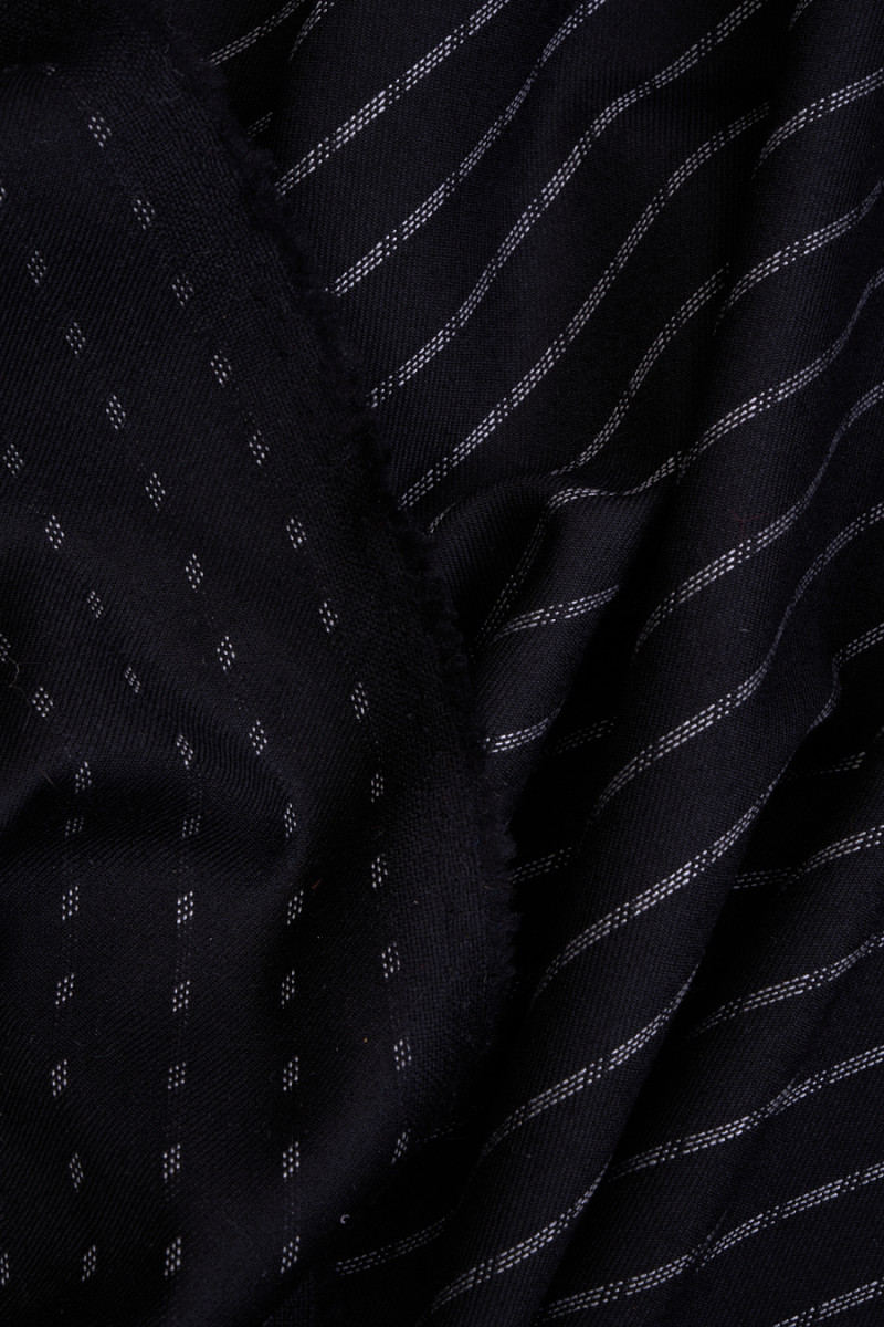 Tkanina kostiumowa czarna w paski