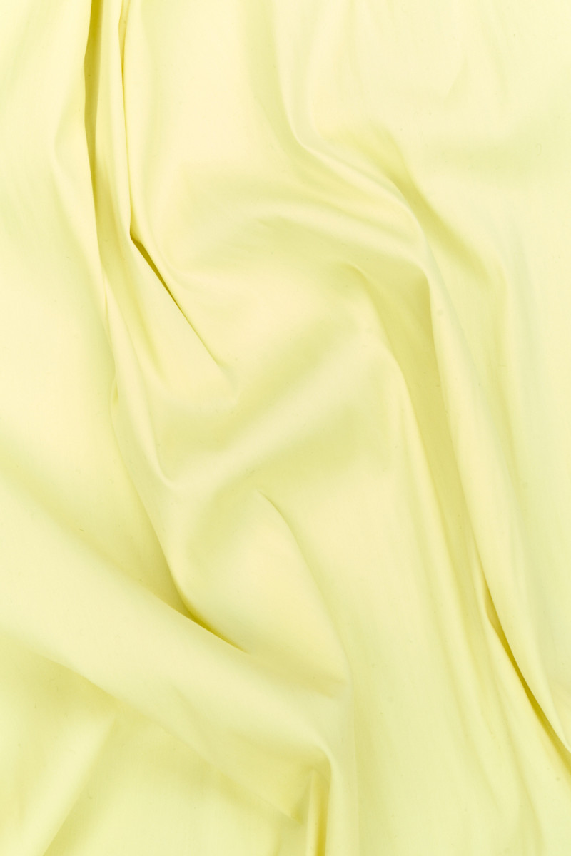 Camisa viscosa amarillo claro