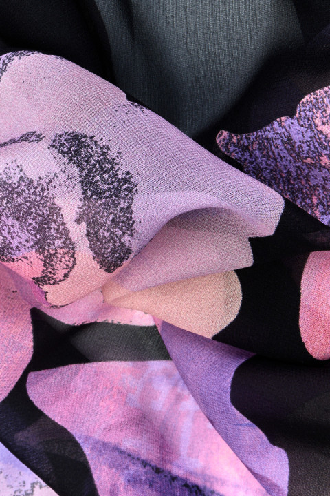 Flores moradas de gasa de seda CUPÓN 140cm