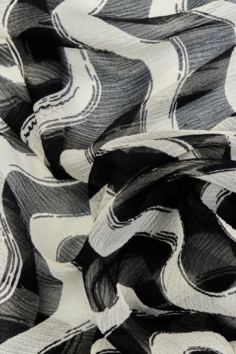 Silk chiffon in waves