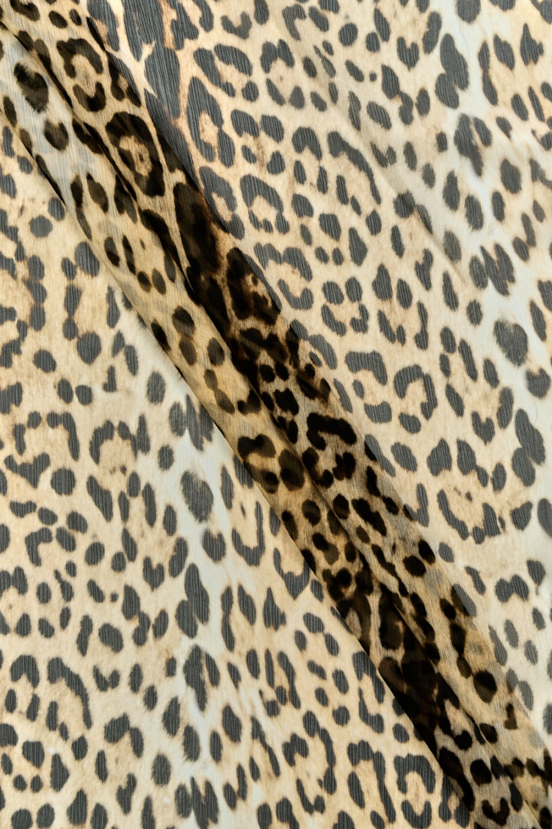 Estampado de leopardo de gasa de seda