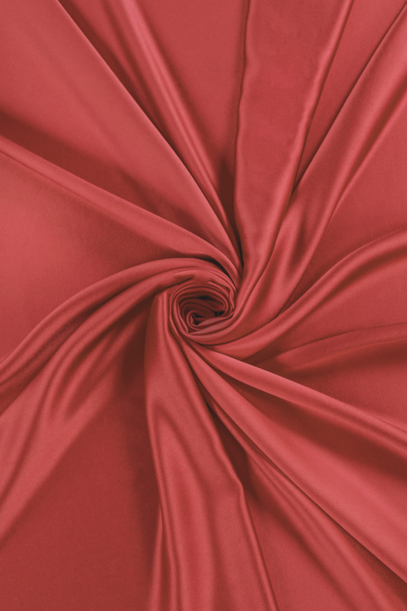 Vestido cadí satén coral oscuro