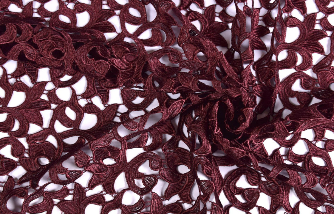 Burgundy guipure COUPONS