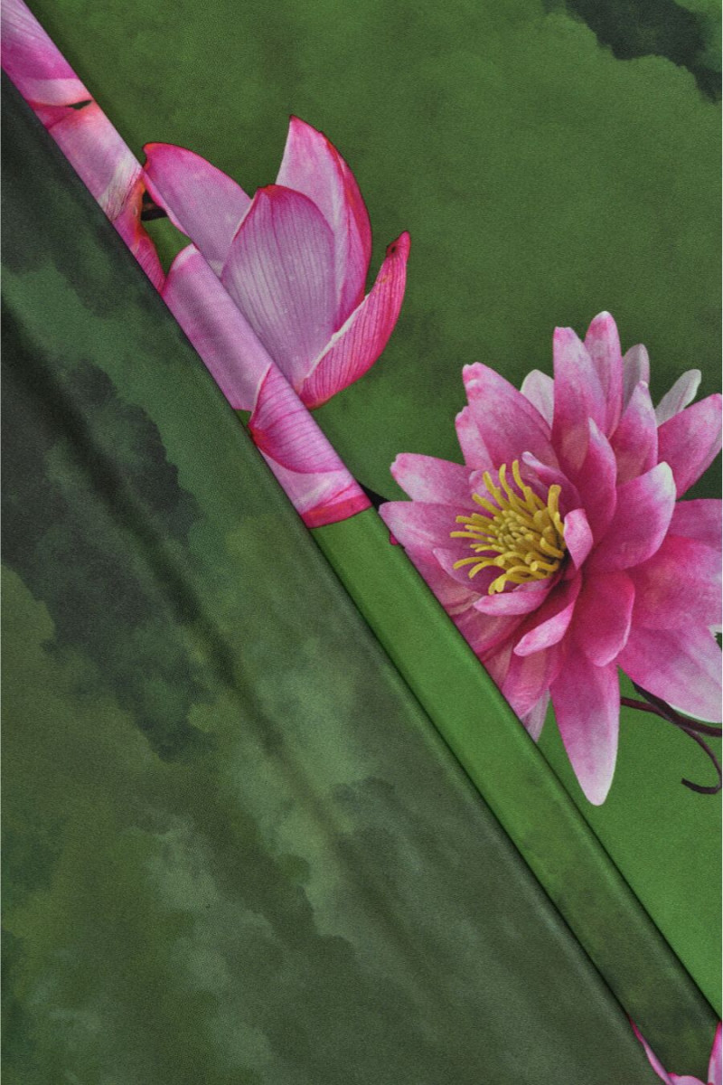 Silk satin lotus blommor