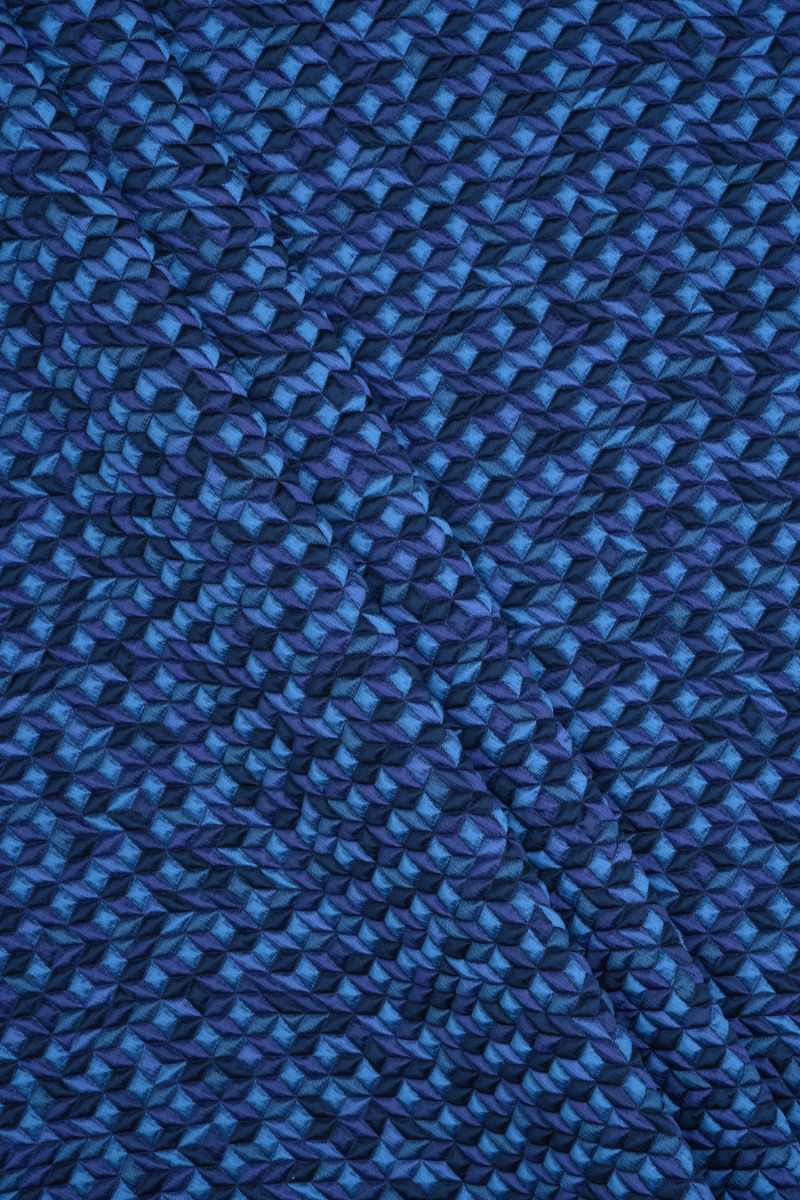 Blauer Jacquard-Würfel