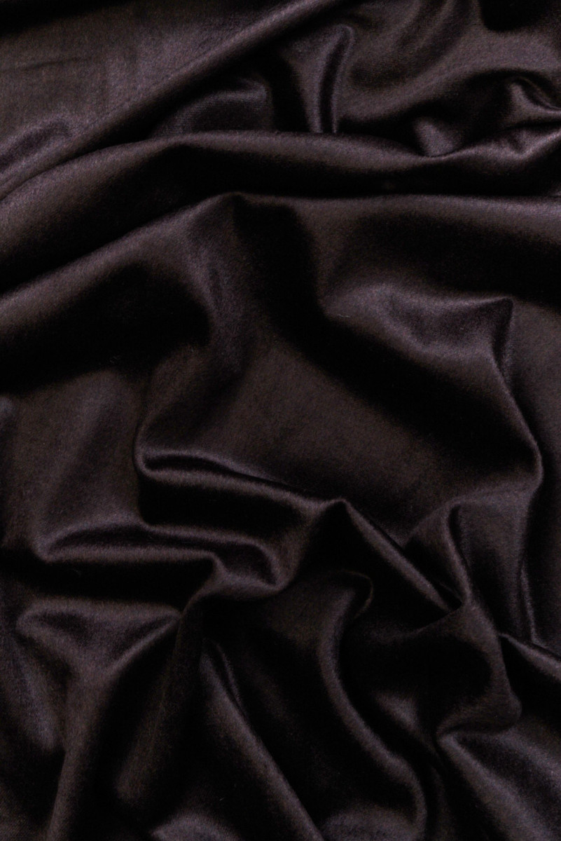 Laine à l’aubergine en soie COUPON 125cm