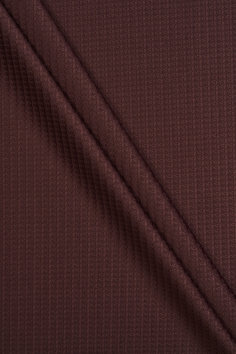 Burgundy-brown lacquard, cube