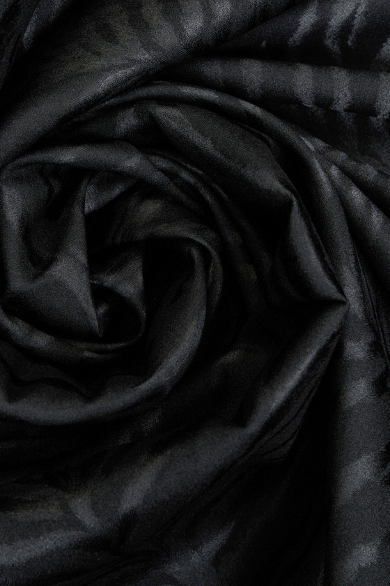 Black tiger silk fabric COUPON 160 cm