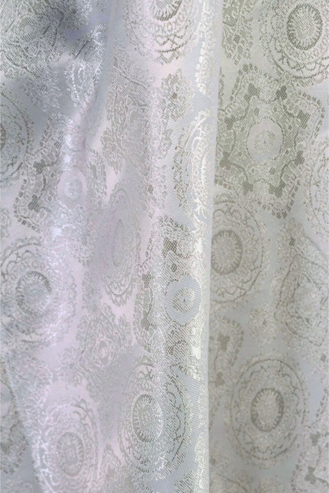 Light grey jacquard lining