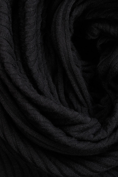Knitted cold beige