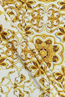 Satyna jedwabna  sygnowana ornamenty