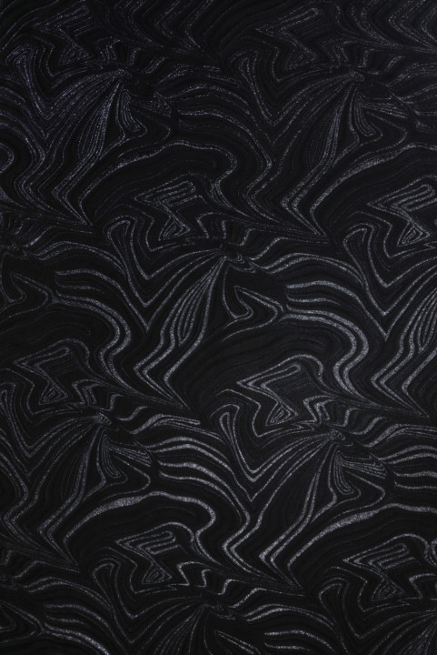 Jacquard black waves