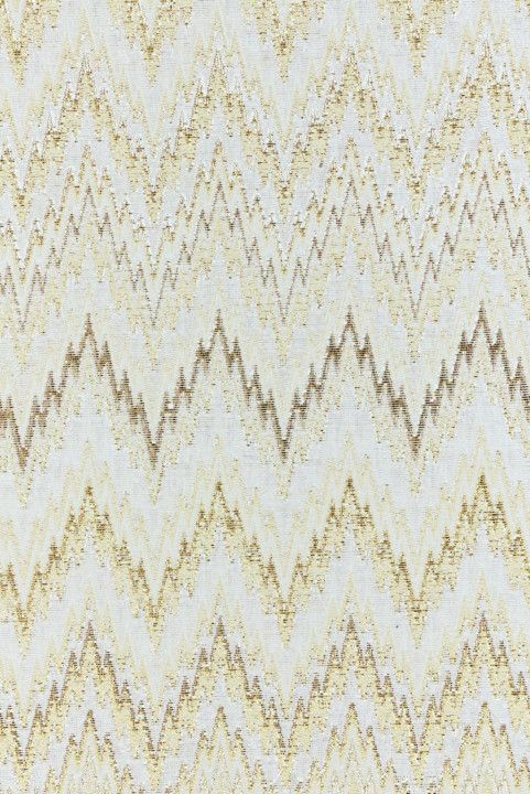 Jacquard golden zigzags