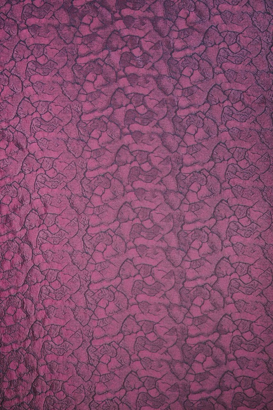 Lila Jacquard-Organza mit erhabenen Formen