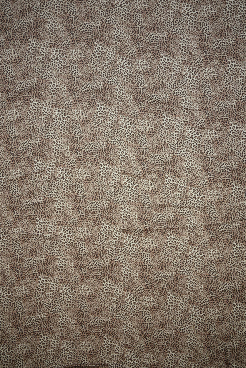 Leopardimustriga viskoos