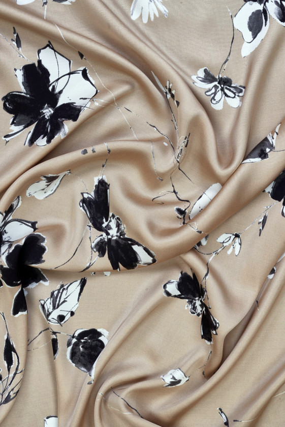 Viskose Satin Beige mit Blumen