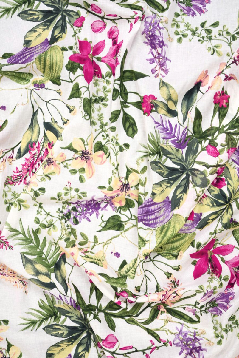 Cotton batiste with flowers