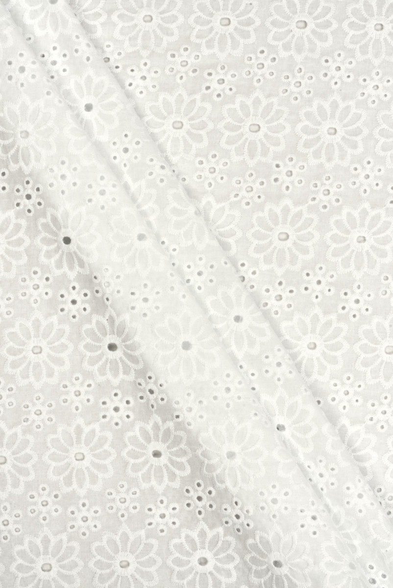 Cotton embroidery Richelieu flowers white