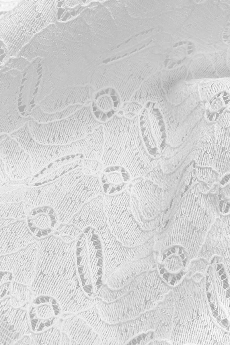 Cotton embroidered with small leaves