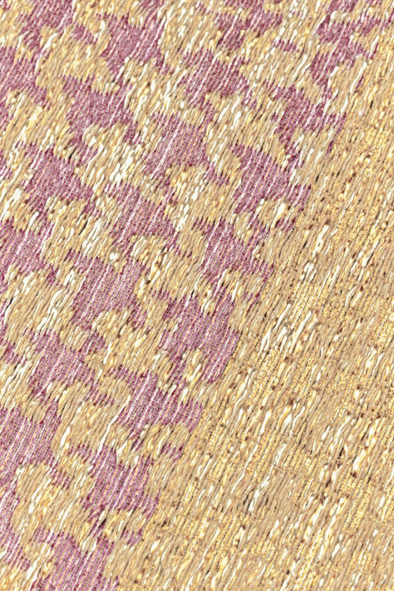 Chanel-Stoff mit rosa Krähenfuß