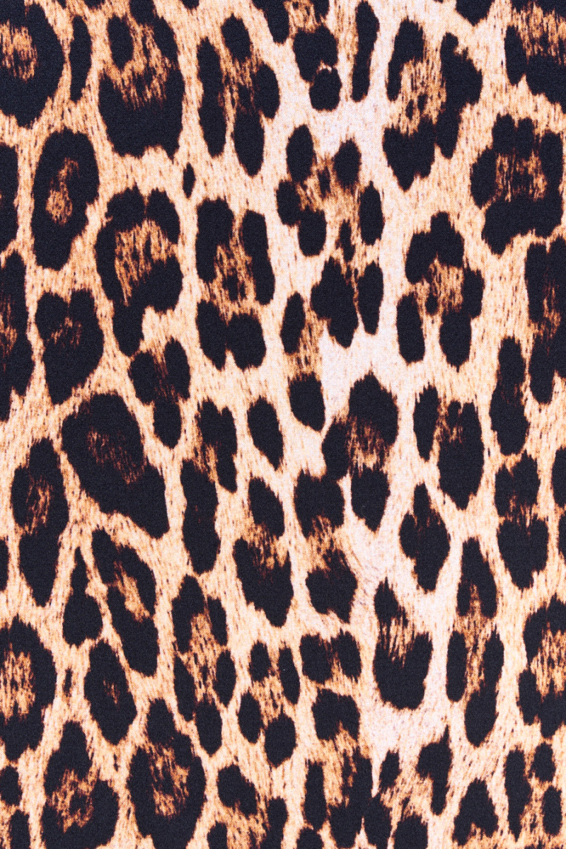 Seidensatin mit Leopardenmuster