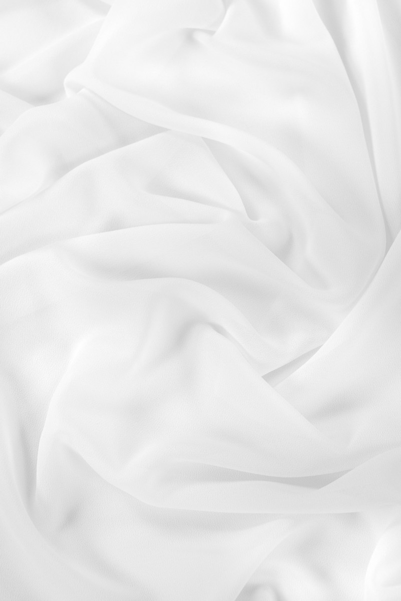 Balts zīds Georgette KUPONS 90cm