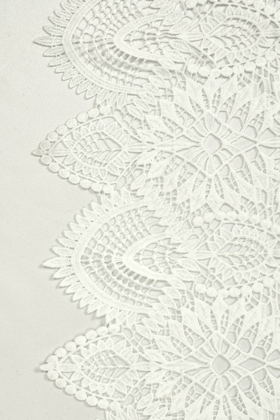 Krémes makramé guipure