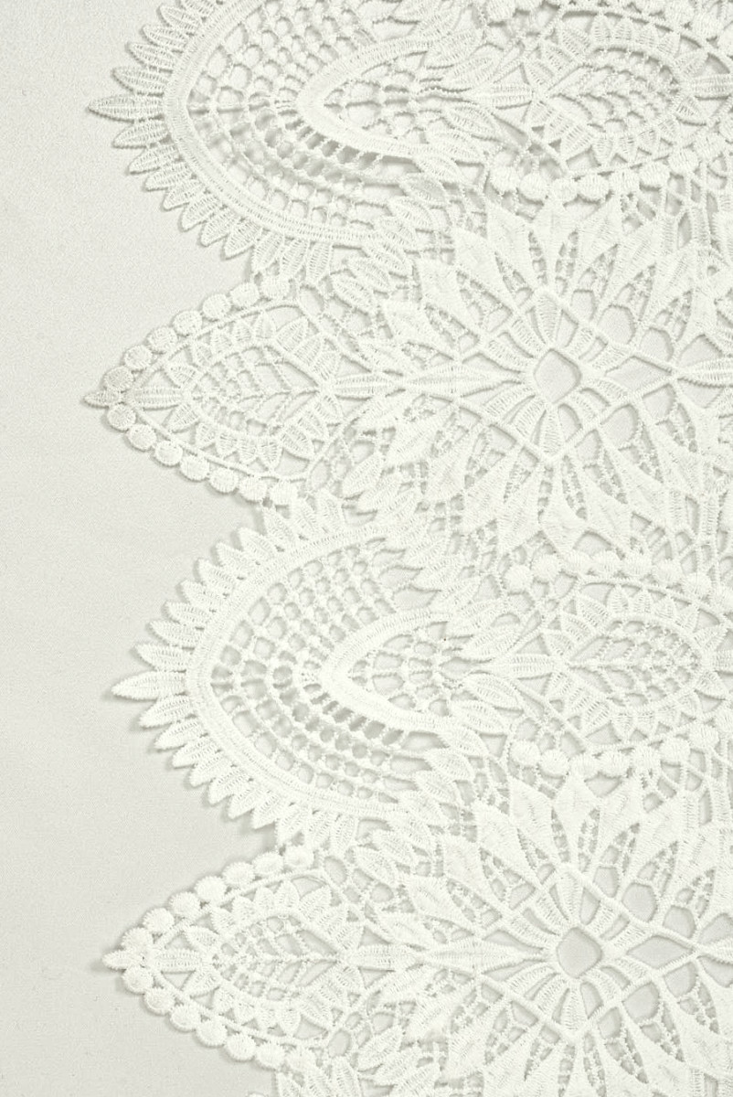 Krémes makramé guipure