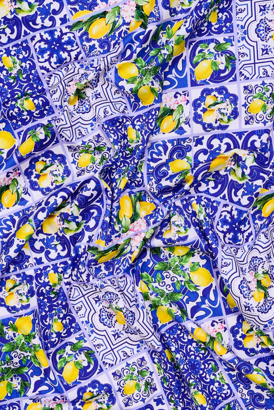 Cotton tiles and small lemons