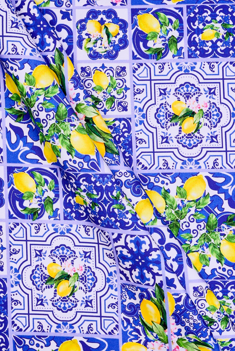 Cotton tiles and small lemons
