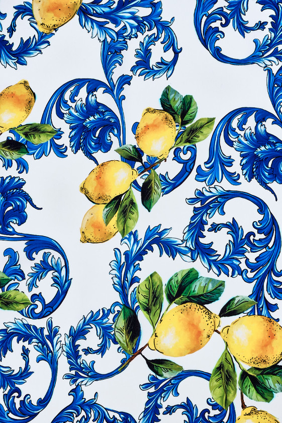 Silk lemon crepe and ornaments