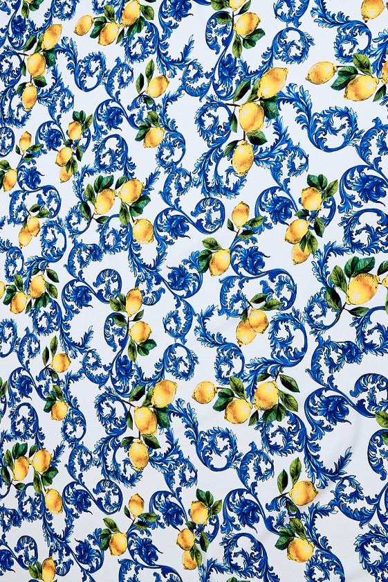 Silk lemon crepe and ornaments