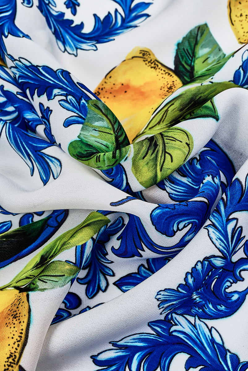 Silk lemon crepe and ornaments