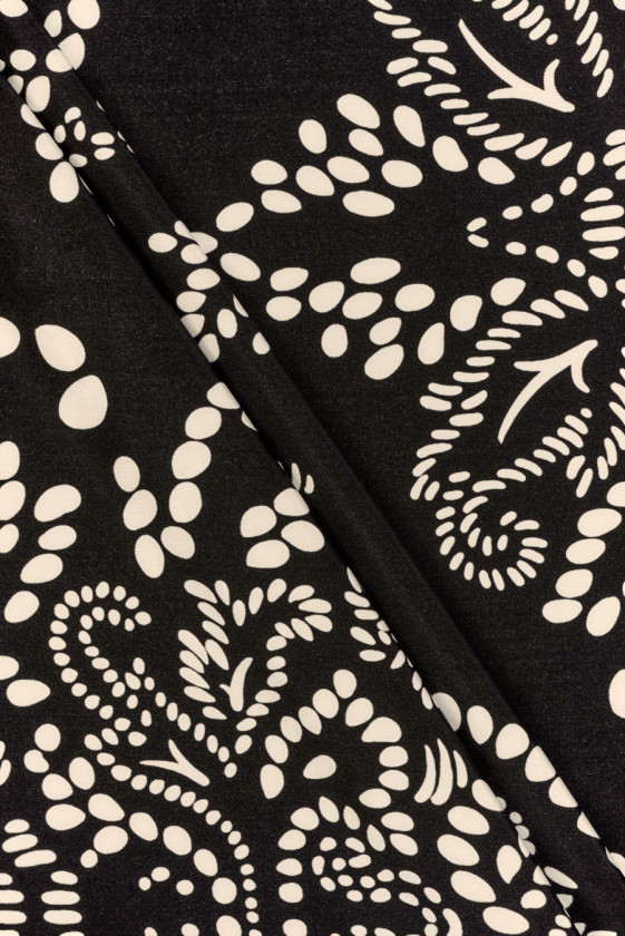 Crepe silk beige oriental...