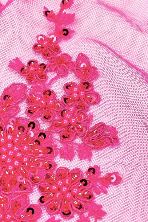 Spitze mit Perlen fuchsia