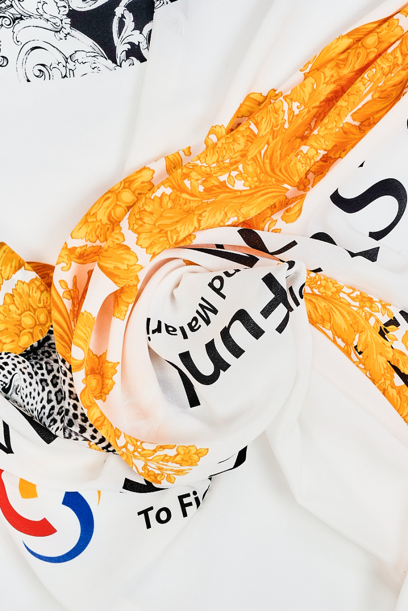 Krepový hodváb podpísaný KUPÓN 130cm