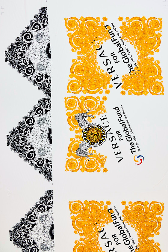 Crepe silk signed COUPON 130cm